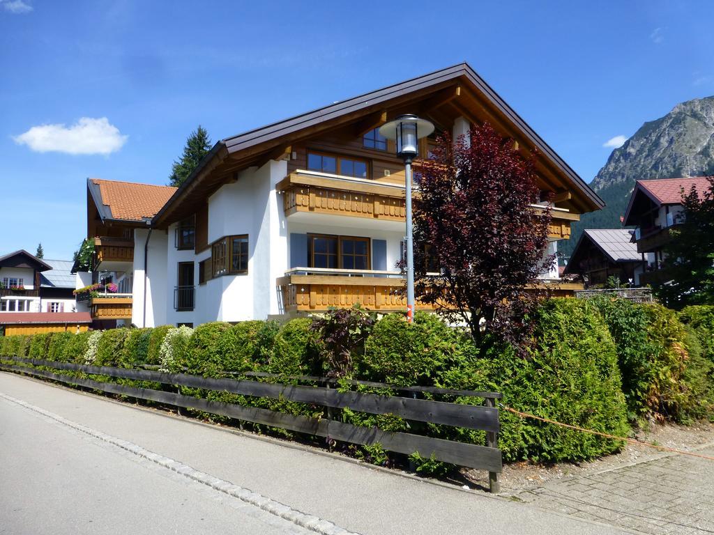 Boutiqueferienwohnung Schnapshaeusel Oberstdorf Rum bild